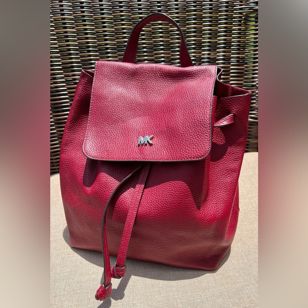 NWT MICHAEL Michael Kors Junie Medium Flap Backpack
